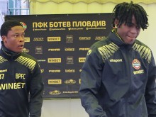 Четирима от чужденците на Ботев не се появиха в Коматево