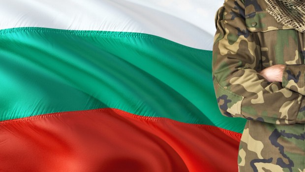 Българската армия минава от полкова към дивизионна организация Българската армия