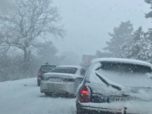 Снимка показа какво е положението в Северна България, до часове сняг в цялата страна