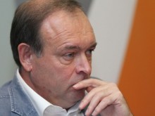 Известен наш психолог: Децата бяха оставени вкъщи като зверчета в клетка