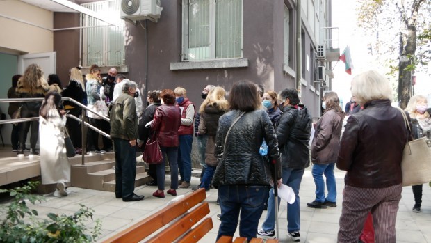 26 479 души са получили бустерна доза ваксина в Бургаско