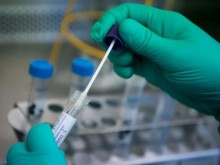 Биолог: Тестовете за COVID-19 в лабораториите не са еднакви, дават различни резултати