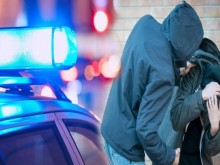 Бой заради момиче в училище, учителка с решаваща намеса