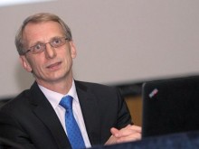 Казаха какви ще бъдат мерките за учениците при петата вълна на COVID-19