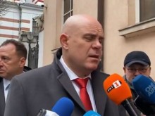 Гешев отвръща на удара: Искането на оставката ми е кризисен пиар