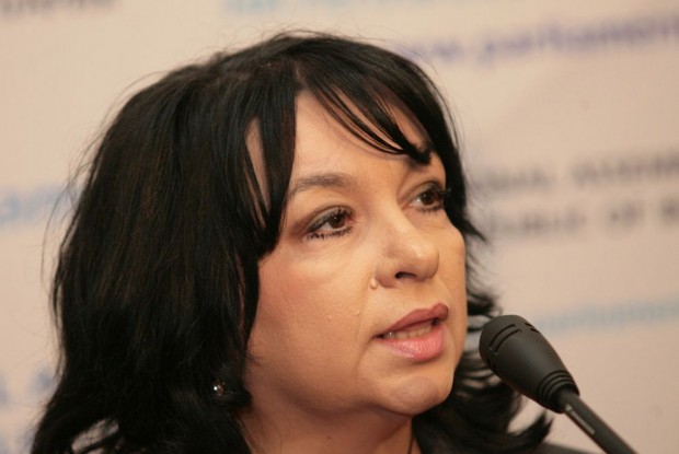 Бившият енергиен министър и настоящ депутат от ГЕРБ СДС Теменужка Петкова която