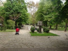Разширяват Градската градина до Дома на младоженците