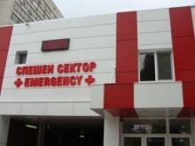 Шофьор е бил транспортиран в болница в Пловдив след катастрофа