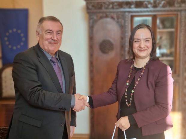 Областният управител Стойко Танков проведе среща с генералния консул на