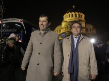 Препоръчаха на Кирил Петков и Асен Василев да посетят курс по история