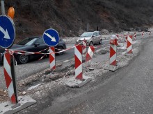 АПИ санкционира строителя на АМ "Европа" за опасен участък