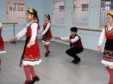 Децата от спортен клуб "Самодива" тренират в обновена зала