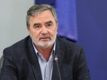 Доц. Кунчев: Очаква се усиленото разпространение на "Омикрон" да продължи още 2-3 седмици