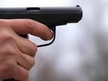 Застреляха 37-годишен мъж с боен пистолет в Сливен