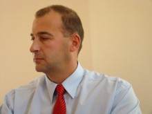 Архивът на СДС в насипно състояние
