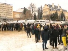 Голяма опашка се изви пред БНБ