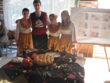 В Карлово откриха изложба, представяща различни етноси