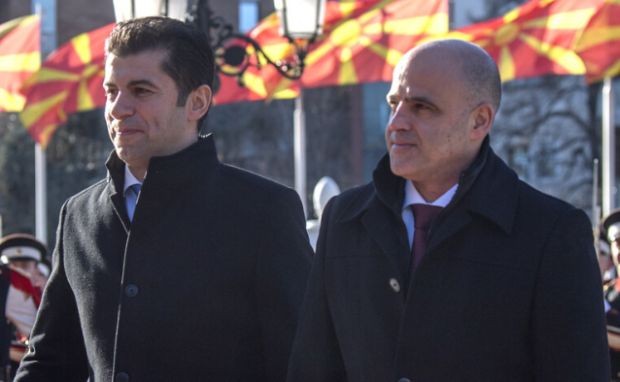 Премиерът на Северна Македония Димитър Ковачевски пристигна на официална визита