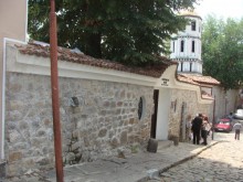 Фенерите в Стария град пътници към небитието, сменят ги с художествено осветление