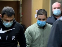 Единият от обвинените за обира в "Тракия" имал връзка с мъж