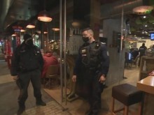 12 от заведенията, които не спазват новите мерки, се сдобиха с актове