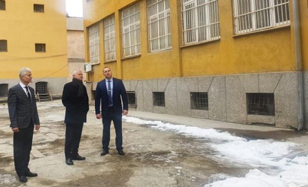 Заместник министърът на правосъдието Емил Дечев бе на работно посещение