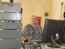 Ковид-19 погуби легендарен бос на пиратски дискове, той не вярвал на "грипчето"