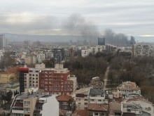 Гъст черен дим стресна пловдивчани!