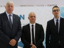 Първият завод за нитрилни ръкавици в Европа ще заработи в Пловдив