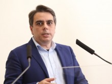 Асен Василев: Вдигането на МРЗ на 710 лева е заложено от началото на април