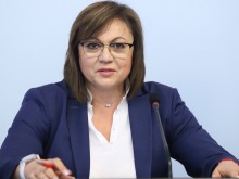 Министър Нинова: Търговските вериги трябва да предлагат повече български стоки
