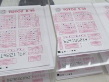 Спортният министър с нов опит да смени ръководство на тотото