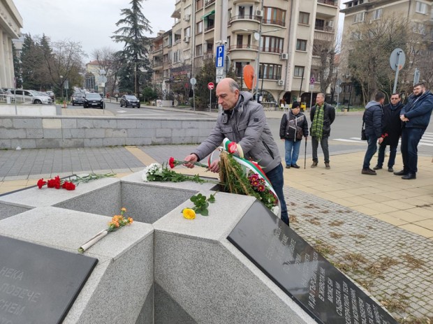 Седесарите в Бургас винаги са държали жива паметта за невинно
