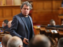 Тошко Йорданов е поискал от СЕМ документите за трудовия стаж и образованието на Емил Кошлуков