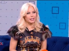 Камелия: И мен ме каниха в политиката, но не ми е там мястото