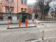 Бариерата преди Радио-телевизионния център в Пловдив вече ще пропуска автомобилите с автоматичен контрол