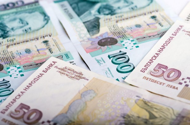 Българите държат в портмонето все по едри банкноти затова и най фалшифицираната