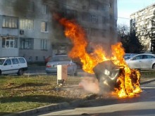 Задържаха психарка, подпалила 30 контейнера във Варна, за да гони тъмните сили