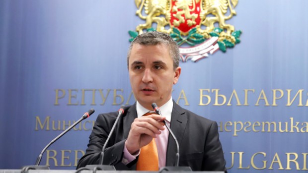 Има координирана атака срещу националния интерес на България каза министърът