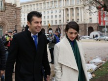Разкриха доходите на шефа на кабинета - Лена Бориславова