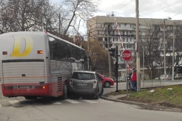 Преди дни Plovdiv24 bg ви информира за пътнотранспортно произшествие в Пловдив