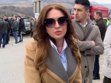 Белащица протестира, областният управител не дойде