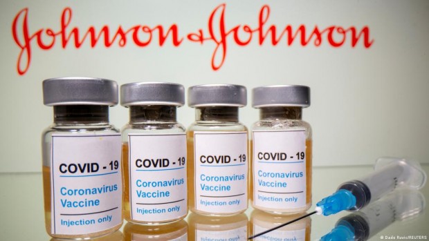 Американската компания Johnson amp Johnson спира производството на ваксината си срещу коронавирус