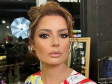 Алекс Сърчаджиева се похвали със закуска в леглото, ето кой й я направи