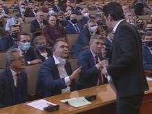 Ето какво си казаха Кирил Петков и Делян Пеевски в Народното събрание