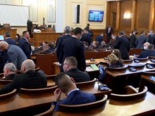 ГЕРБ-СДС предлага отпадане на тавана на пенсиите и запазване на максималния осигурителен доход