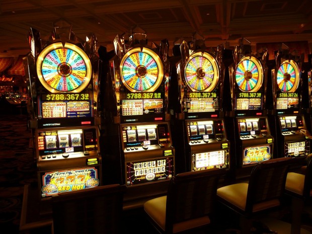 Ротативките несъмнено са най-разпространената казино игра както онлайн, така и