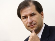 Борислав Цеков във Фейсбук: Пуснаха ли потребителски кредити за закупуване на краставици?