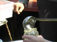 Раздават кавърма с ориз за Курбан байрам пред общината