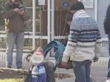 Полицията установи двойката, която прави секс в центъра на наш град